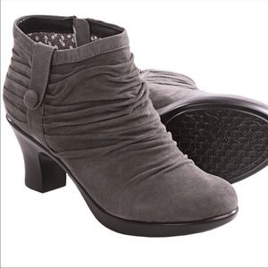 grey slouch boots flat